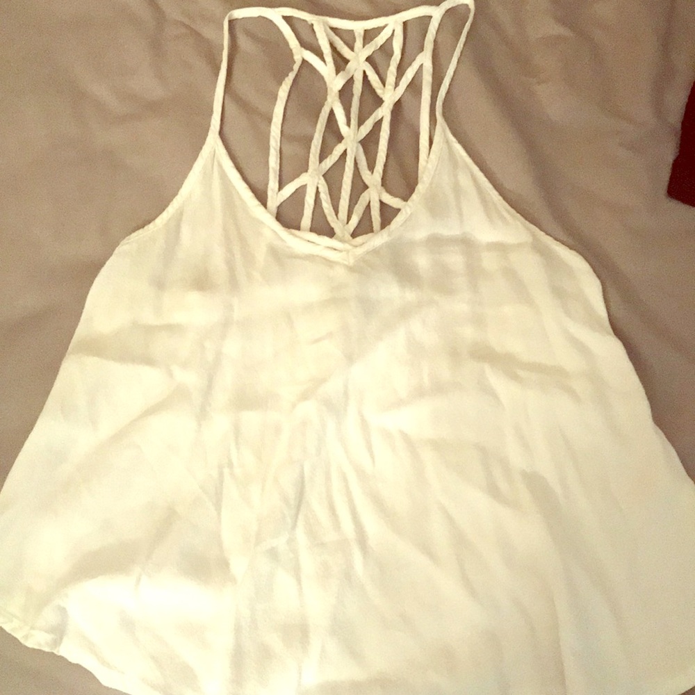 CUTE WHITE TANK! ☁️